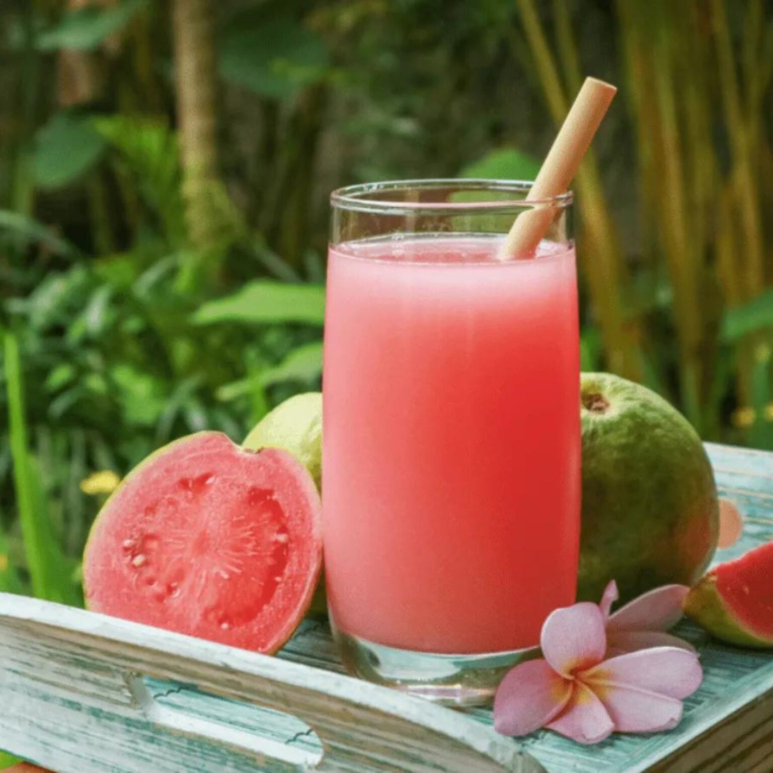 beneficios del jugo de guayaba Higado Sano