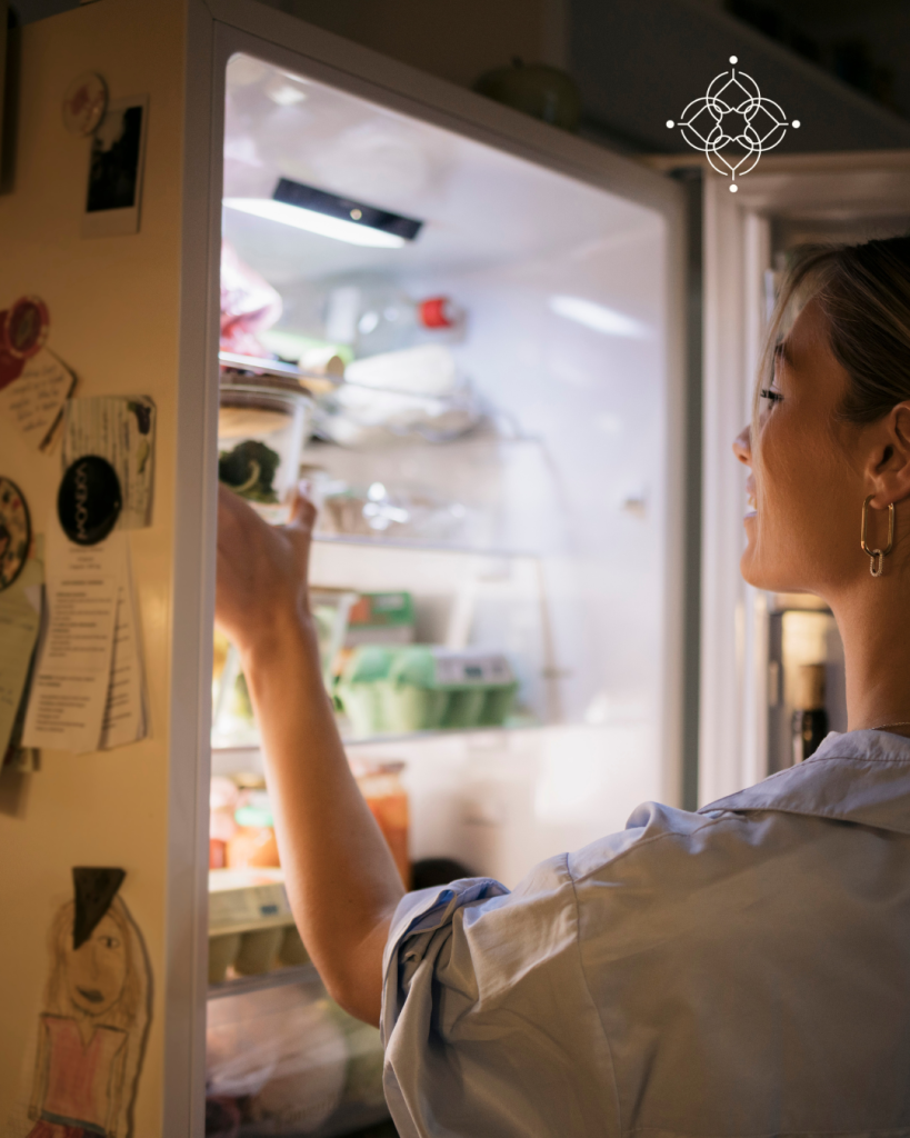 El alimento oculto que podría ser la clave para apagar tus antojos nocturnos